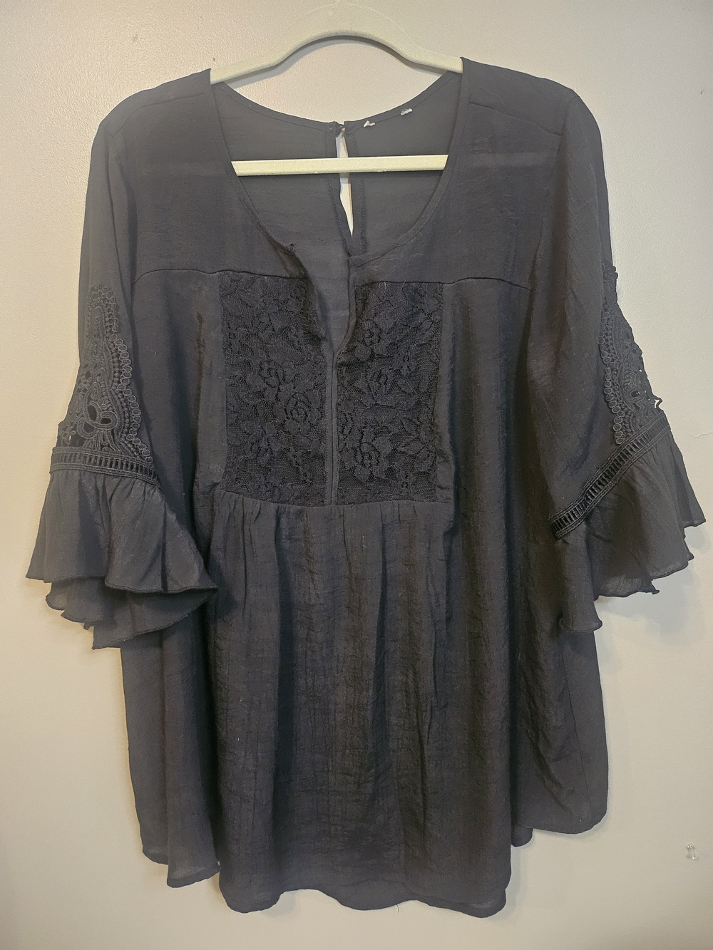 Women’s Lace Panel Ruffle Sleeve Blouse - Black